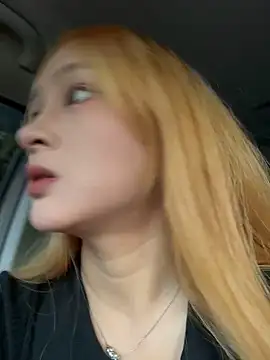 yuki june online show from October 2025 09:32:01 AM