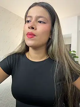 Snapshot of EMILIIA_RICHTER__ chatting on June 2026 03:38:02 AM EMILIIA RICHTER online show from June 2026 03:38:02 AM