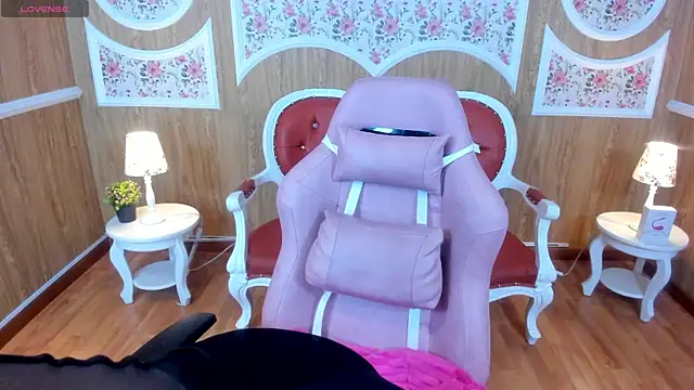 Snapshot of KonnyDesire chatting on October 2025 01:23:02 PM KonnyDesire online show from October 2025 01:23:02 PM