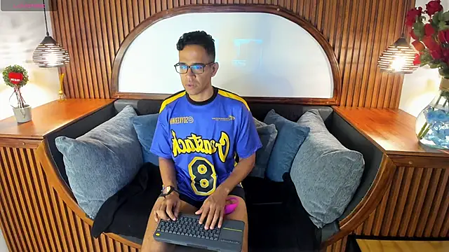 Snapshot of JacobDraven chatting on November 2025 03:40:02 AM JacobDraven online show from November 2025 03:40:02 AM