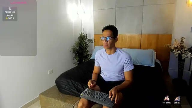 Snapshot of JacobDraven chatting on November 2025 03:49:02 AM JacobDraven online show from November 2025 03:49:02 AM