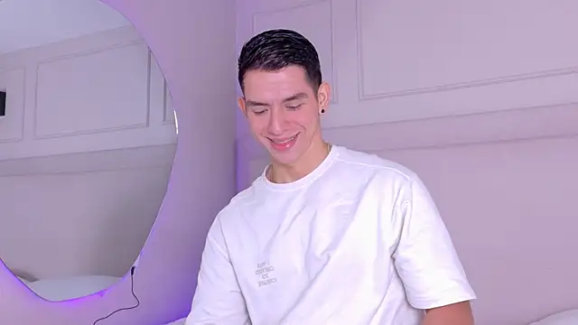 Snapshot of ZaneDawson chatting on September 2025 03:43:01 AM ZaneDawson online show from September 2025 03:43:01 AM