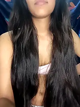 Snapshot of reetika6375 chatting on November 2025 06:08:01 PM reetika6375 online show from November 2025 06:08:01 PM