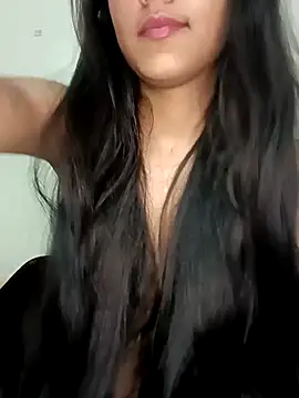 reetika6375 online show from December 2025 08:38:01 PM