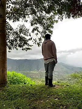 sky-wolves online show from November 2025 09:47:02 PM