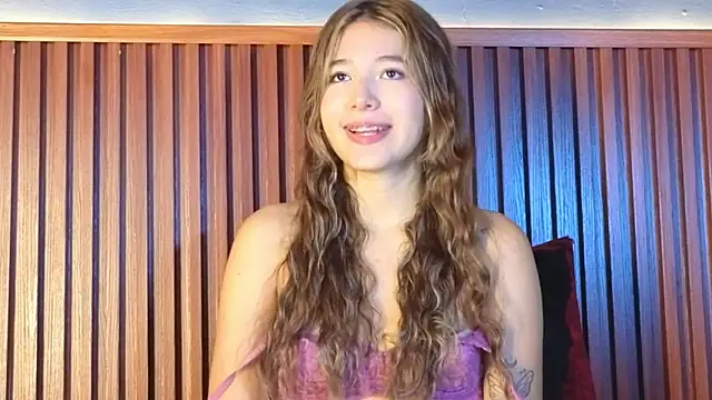 VictoriaSpark online show from October 2025 01:17:01 PM