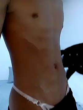 Snapshot of LeySmithVC chatting on October 2025 05:38:02 AM LeySmithVC online show from October 2025 05:38:02 AM