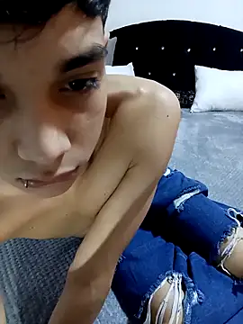 Snapshot of LeySmithVC chatting on October 2025 05:39:02 AM LeySmithVC online show from October 2025 05:39:02 AM