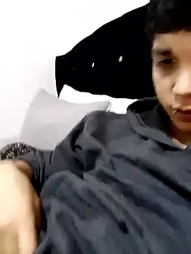 Snapshot of LeySmithVC chatting on October 2025 06:02:02 AM LeySmithVC online show from October 2025 06:02:02 AM