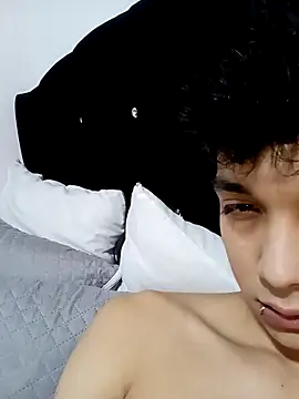 Snapshot of LeySmithVC chatting on October 2025 06:37:02 AM LeySmithVC online show from October 2025 06:37:02 AM