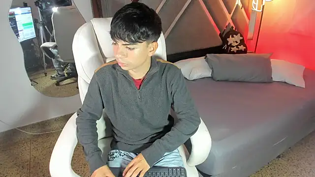 Peter chase online show from September 2025 06:19:02 PM