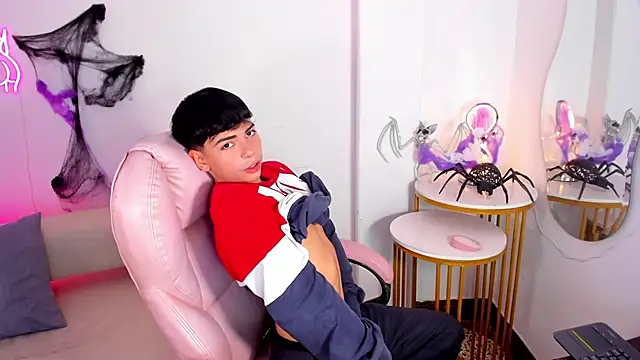 Peter chase online show from October 2025 06:30:01 PM