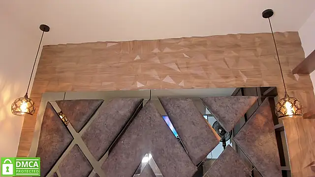 Scarlet  Jones  online show from November 2025 10:20:01 PM