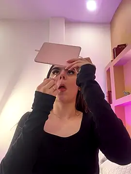 Snapshot of SofiaFontaiine chatting on October 2025 03:58:02 AM SofiaFontaiine online show from October 2025 03:58:02 AM