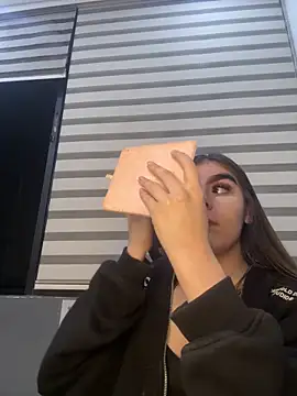 Snapshot of SofiaFontaiine chatting on November 2025 03:38:01 AM SofiaFontaiine online show from November 2025 03:38:01 AM