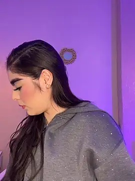 Snapshot of SofiaFontaiine chatting on November 2025 04:50:02 AM SofiaFontaiine online show from November 2025 04:50:02 AM