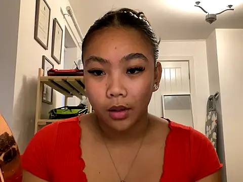 Snapshot of MissCherryyxox chatting on October 2025 04:26:02 PM MissCherryyxox online show from October 2025 04:26:02 PM