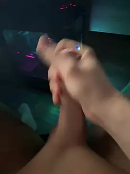 jstntz online show from March 2026 10:28:02 PM