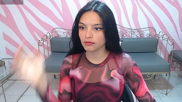 maddie  cute online show from October 2025 07:58:02 PM