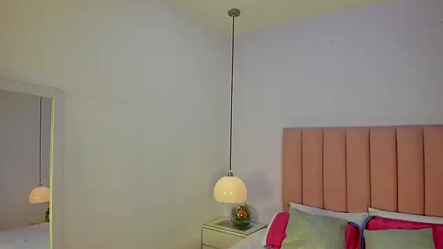 Amy Ferreira online show from November 2025 11:10:02 PM