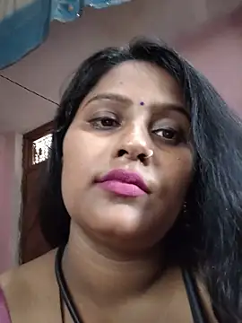 Jasmine Januja online show from May 2026 01:57:16 AM