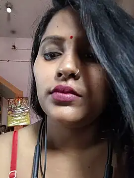 Jasmine Januja online show from May 2026 02:42:01 AM