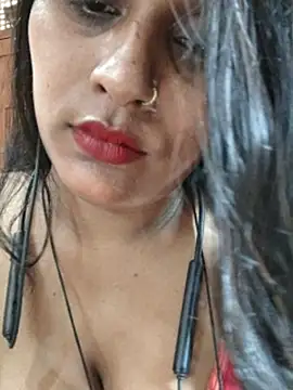 Jasmine Januja online show from June 2026 05:12:01 AM