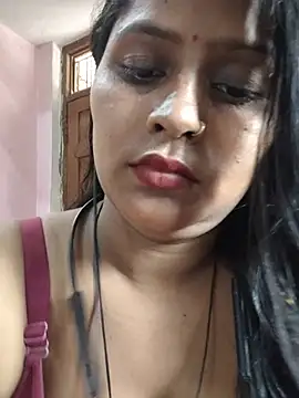 Jasmine Januja online show from June 2026 03:01:02 AM