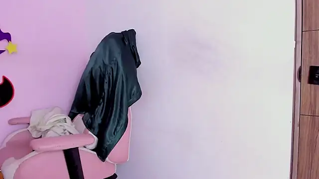 Yuni kim online show from October 2025 01:24:02 PM