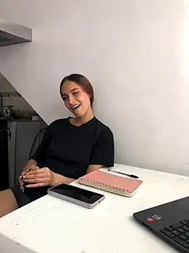 KaMila M00N online show from November 2025 07:29:02 PM