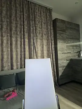 MissOyee online show from February 2026 07:41:02 PM