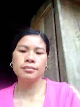 Snapshot of Qinjid002 chatting on September 2025 04:38:02 AM Qinjid002 online show from September 2025 04:38:02 AM