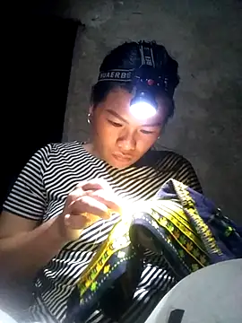 Snapshot of Qinjid002 chatting on October 2025 01:22:01 PM Qinjid002 online show from October 2025 01:22:01 PM