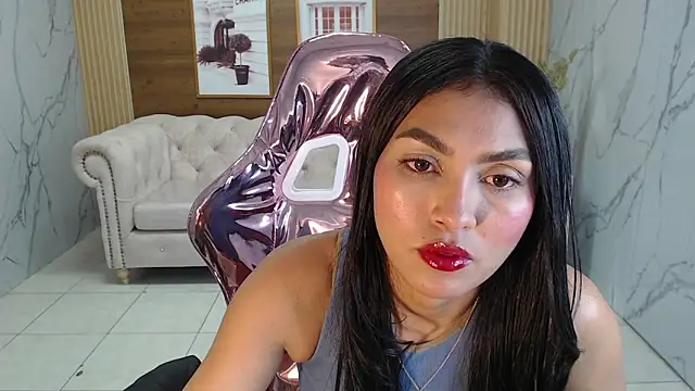 lissandra s online show from October 2025 07:55:01 PM