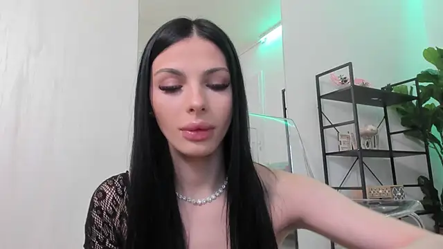 Moon Shard online show from April 2026 08:02:02 PM