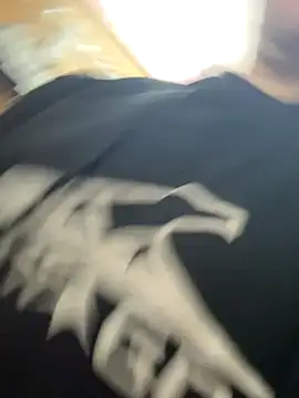 Snapshot of Ezeveron chatting on September 2025 07:07:02 PM Ezeveron online show from September 2025 07:07:02 PM