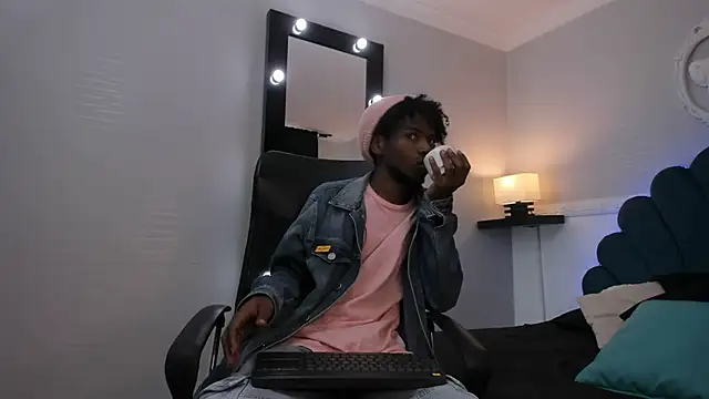 AllexJacob online show from October 2025 01:19:01 PM