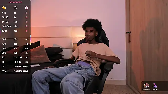 AllexJacob online show from November 2025 12:50:02 PM