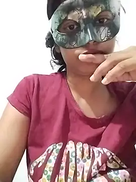 ms-naina online show from August 2026 06:32:01 PM