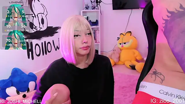 Snapshot of Everlong_ chatting on December 2025 09:13:02 PM Everlong online show from December 2025 09:13:02 PM