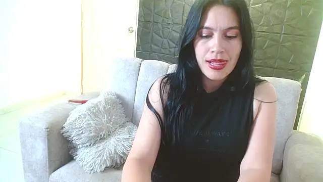 Snapshot of cristal1609 chatting on October 2025 01:30:01 PM cristal1609 online show from October 2025 01:30:01 PM