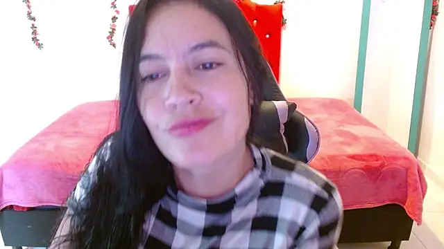 cristal1609 online show from February 2026 04:33:01 PM