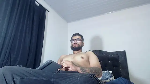 Chrys harris77 online show from March 2026 01:09:01 AM