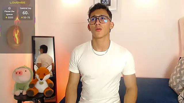 SalvadorFit online show from November 2025 08:08:01 PM