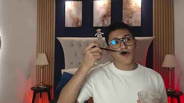 SalvadorFit online show from February 2026 08:19:02 PM