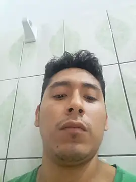 Snapshot of latinbigcock1_ chatting on October 2025 02:00:02 AM latinbigcock1 online show from October 2025 02:00:02 AM