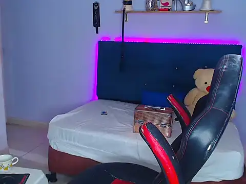 Lunadool online show from October 2025 03:09:02 PM