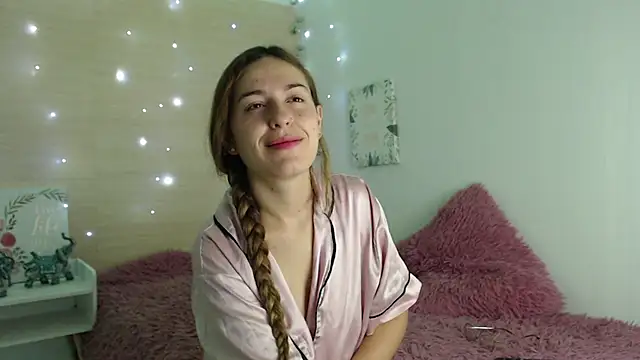 Snapshot of kat_desiree chatting on October 2025 11:33:01 AM kat desiree online show from October 2025 11:33:01 AM