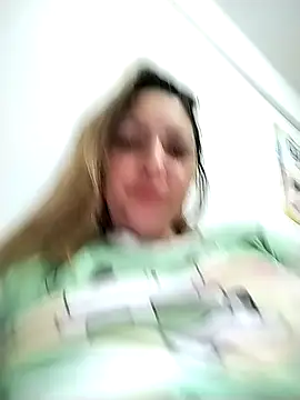 Lunita86 online show from April 2026 02:07:01 PM