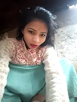 Snapshot of R_Roshni chatting on February 2026 01:48:02 AM R Roshni online show from February 2026 01:48:02 AM